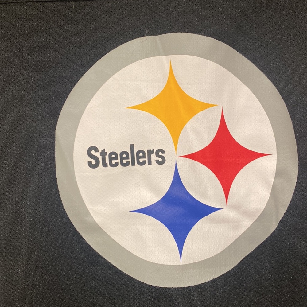 🔥🔥 (3/$20)
Kids XL (18-20) NFL Steelers Jersey Worn Once as Woman’s Small - Picture 3 of 4